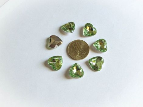 Cabochon inima acril verde 16 mm