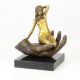 Femeie in mana lui Dumnezeu- statueta din bronz 