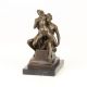 Cuplu - statueta erotica pe soclu din marmura  