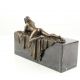 Nud- statueta erotica pe soclu din marmura 