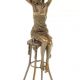 Femeie la bar - statueta din bronz