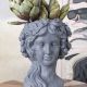 Jardiniera femeie din rasini speciale 