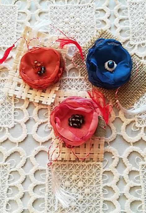 set brose flori martisoare teracota roz albastru