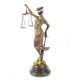 Justitia-statueta din bronz