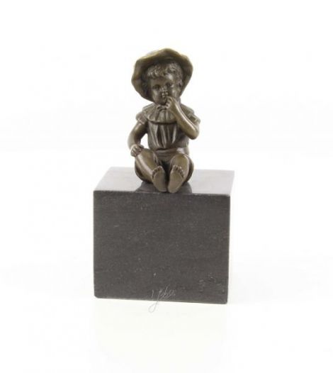 Fetita stand- statueta din bronz pe soclu marmura