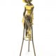 Doamna- statueta din bronz pictat 