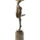 Nud modern- statueta din bronz pe un soclu marmur