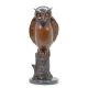Bufnita-statueta din bronz pe un soclu din marmura