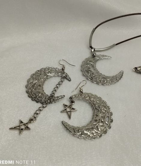 Set bijuteriicu cercei asimetrici -luna           