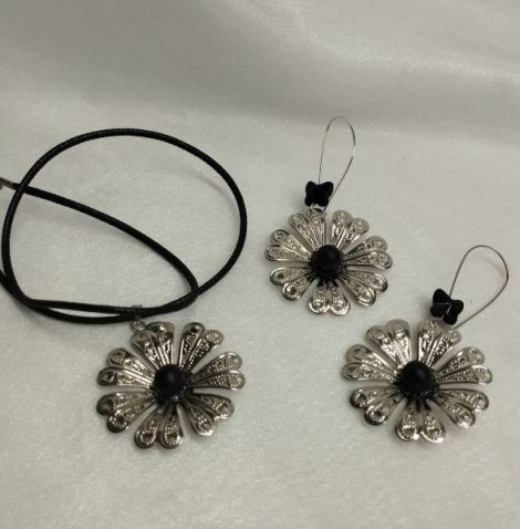 Set bijuterii cu flori