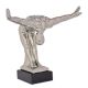 Barbat inclinandu-se-statueta din ceramica