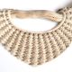 Neutral elegance colier crosetat la baza gatului
