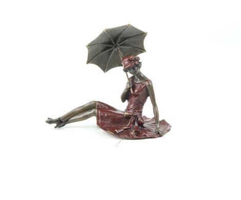 Doamna cu umbrela-statueta vieneza din bronz 