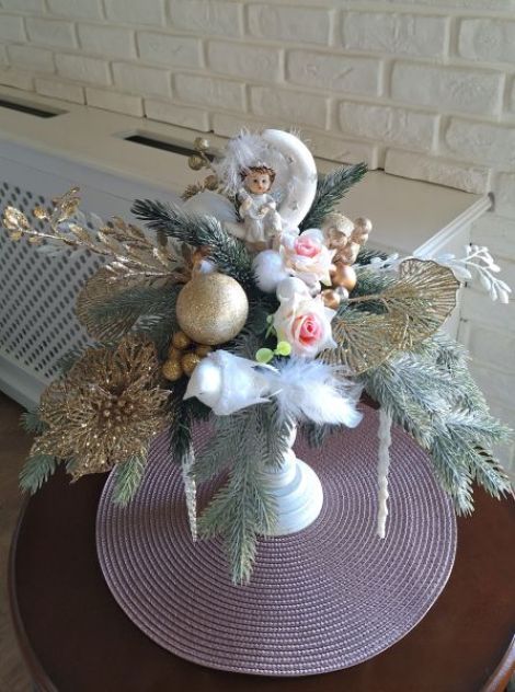 Deco Craciun suport lemn alb- ingeras alb ceramica