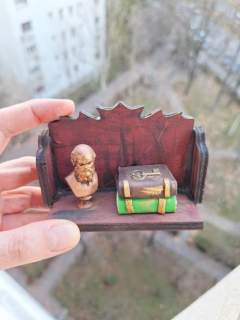 Magnet de frigider raft cu carti