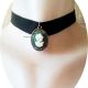 chocker piele cu medalion  camee verde