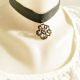 chocker piele cu pandantiv floare filigranata 