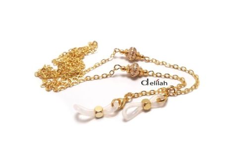 Lantisor auriu ochelari cu rondele metalice aurii