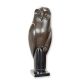 Bufnita-statueta din bronz pe un soclu din marmura