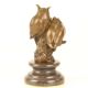 Doua bufnite pe o creanga-statueta din bronz