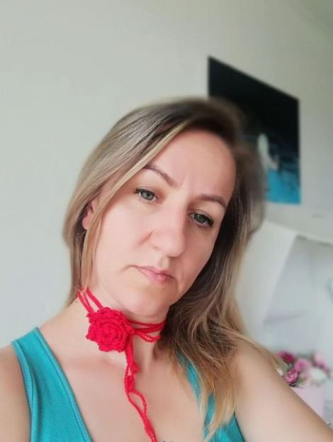 Choker finut rosu