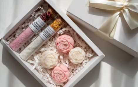Floral Selfcare Ritual gift box