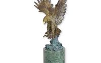 Vultur-statueta din bronz cu un soclu din marmura