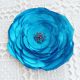 brosa floare albastru ceruleum satinat cu cristale