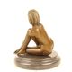 Nud-statueta din bronz cu un soclu din marmura