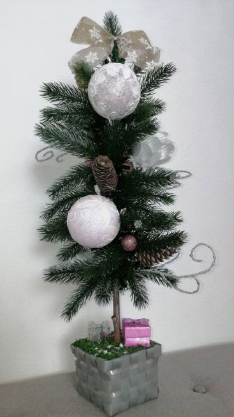 Bradut decorativ