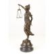 Justitia-statueta din bronz
