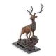 Cerb-statueta din bronz cu un soclu din marmura