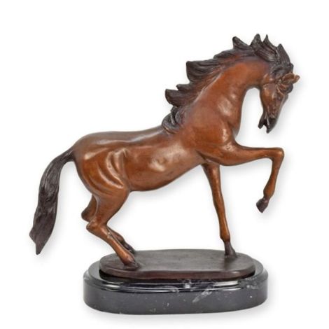 Cal la trap-statueta din bronz