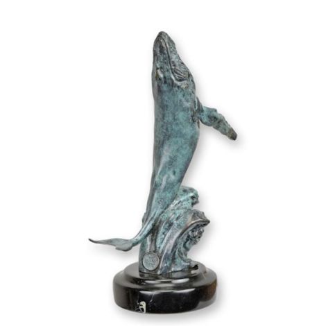 Balena cu cocoasa-statueta din bronz