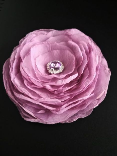 brosa floare lila cu cristale 125  cm