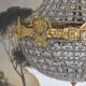 Candelabru Rococo din alama aurie cu cristale