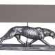Lampa de masa cu un leopard argintiu