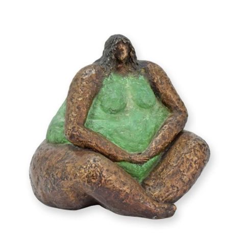 Femeie sezand-statueta moderna din bronz 
