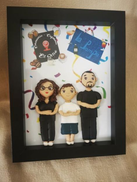 Tablou personalizat cu figurine modelate din lut p