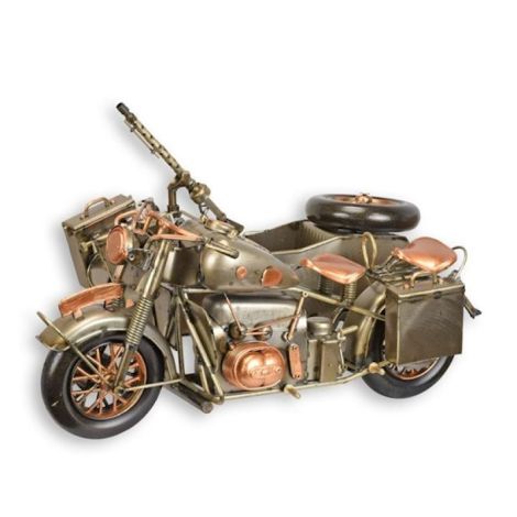 Model motocicleta cu atas