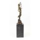 Justitia - statueta din bronz pe un soclu din marm
