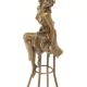 Doamna la bar-statueta bronz pe un soclu din marmu