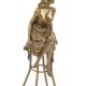 Doamna la bar-statueta bronz pe un soclu din marmu