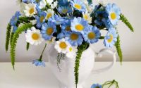 Aranjament floral White and Blue