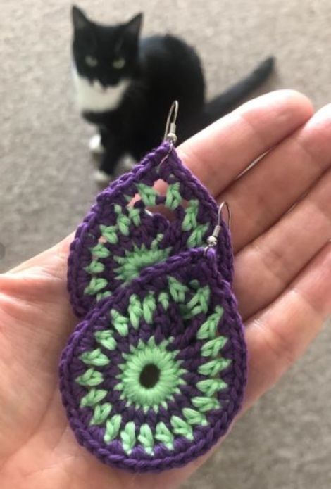 Cercei mandala crosetati manual