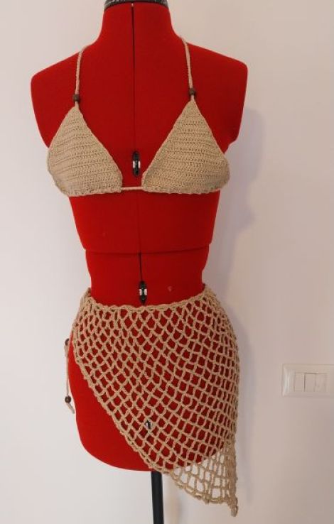 Set de plaja croseta top bikini si fusta versatila