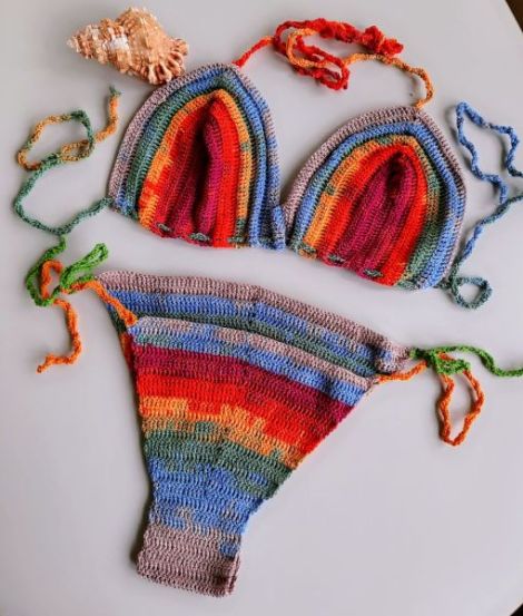 Costum de baie crosetat