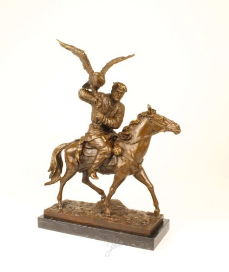 Soimarul tarului-statueta din bronz 