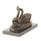 Lebede-statueta din bronz pe un soclu din marmura