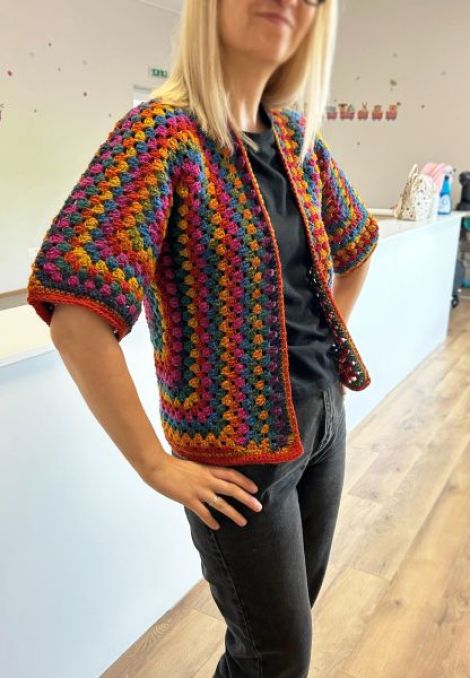 Cardigan Crosetat Manual din lana pura